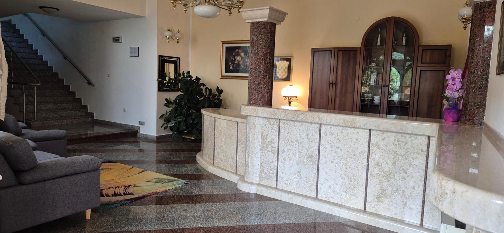 Hotel Carmen Krnica Esterno foto